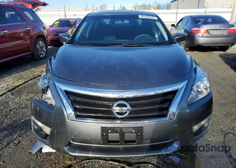 2015 Nissan Altima 2.5 z USA, uszkodzony, nr VIN 1N4AL3AP6FN380441